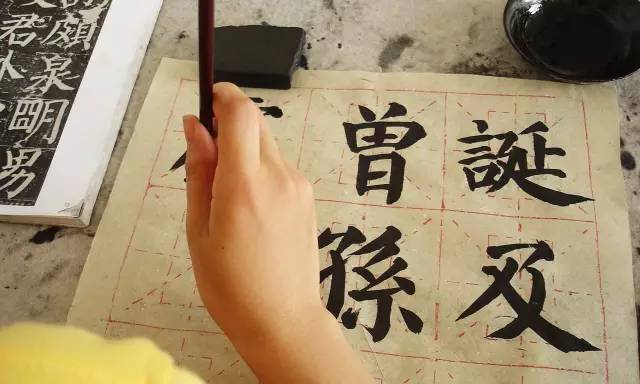 聊聊身边的朋友的事,聊聊圈里那点事