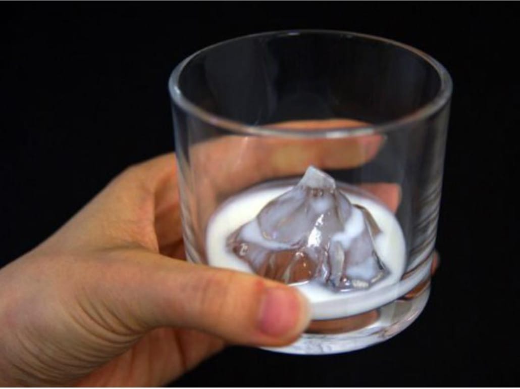 亲亲都不挑对象?那我真是看错你了