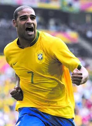 巴西足坛历史十大前锋,十大生不逢时巴西前锋