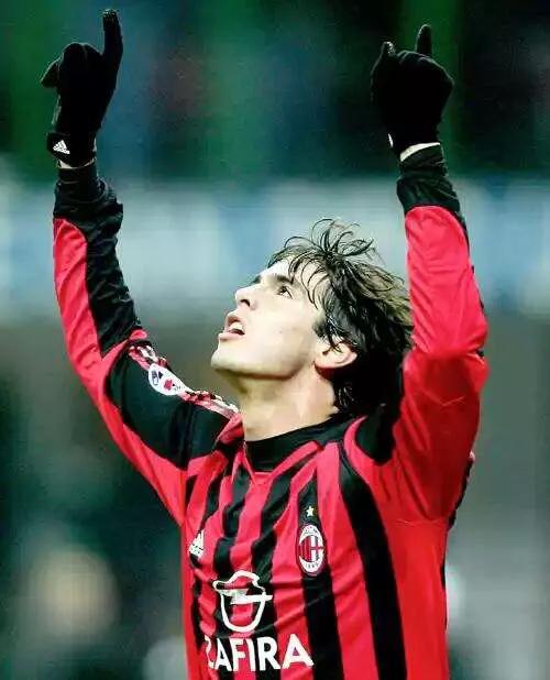 巴西足坛历史十大前锋,十大生不逢时巴西前锋