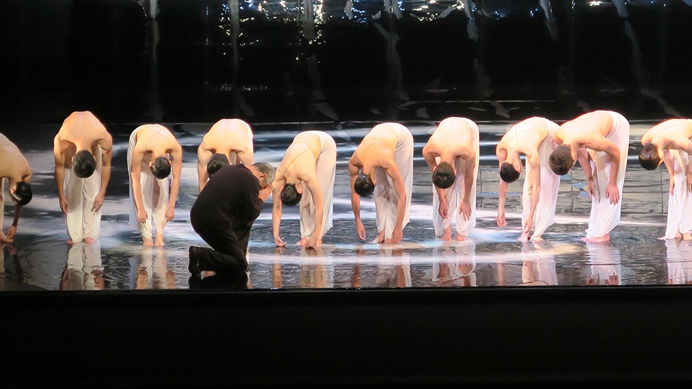 明明是个卖胶片的，FujiFilm也要卖化妆品