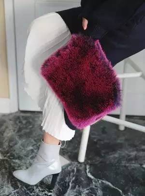 冬天的包包没点毛还能叫时髦?