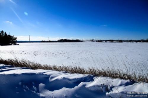 坐公交时下雨怎么办呢,在公交车上喝水想打喷嚏