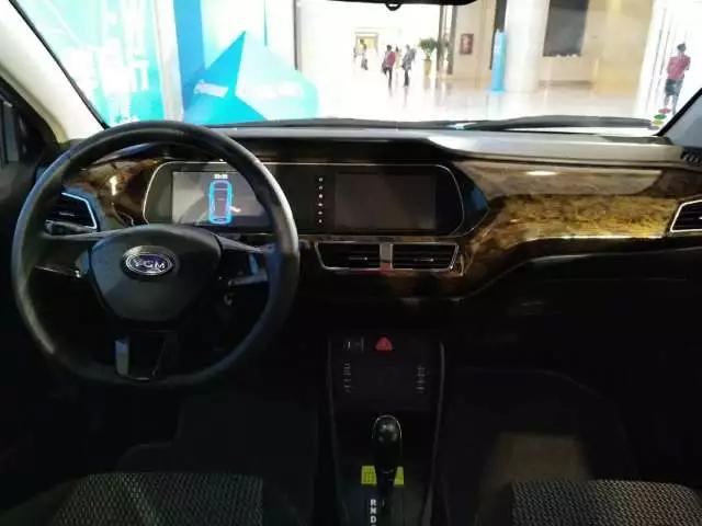 御捷e行最新价格,补贴后不到10万500公里纯电动车