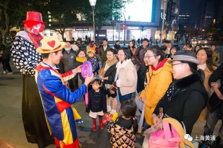 四种不同寻常且富有创意的圣诞树,圣诞树各种各样的圣诞树