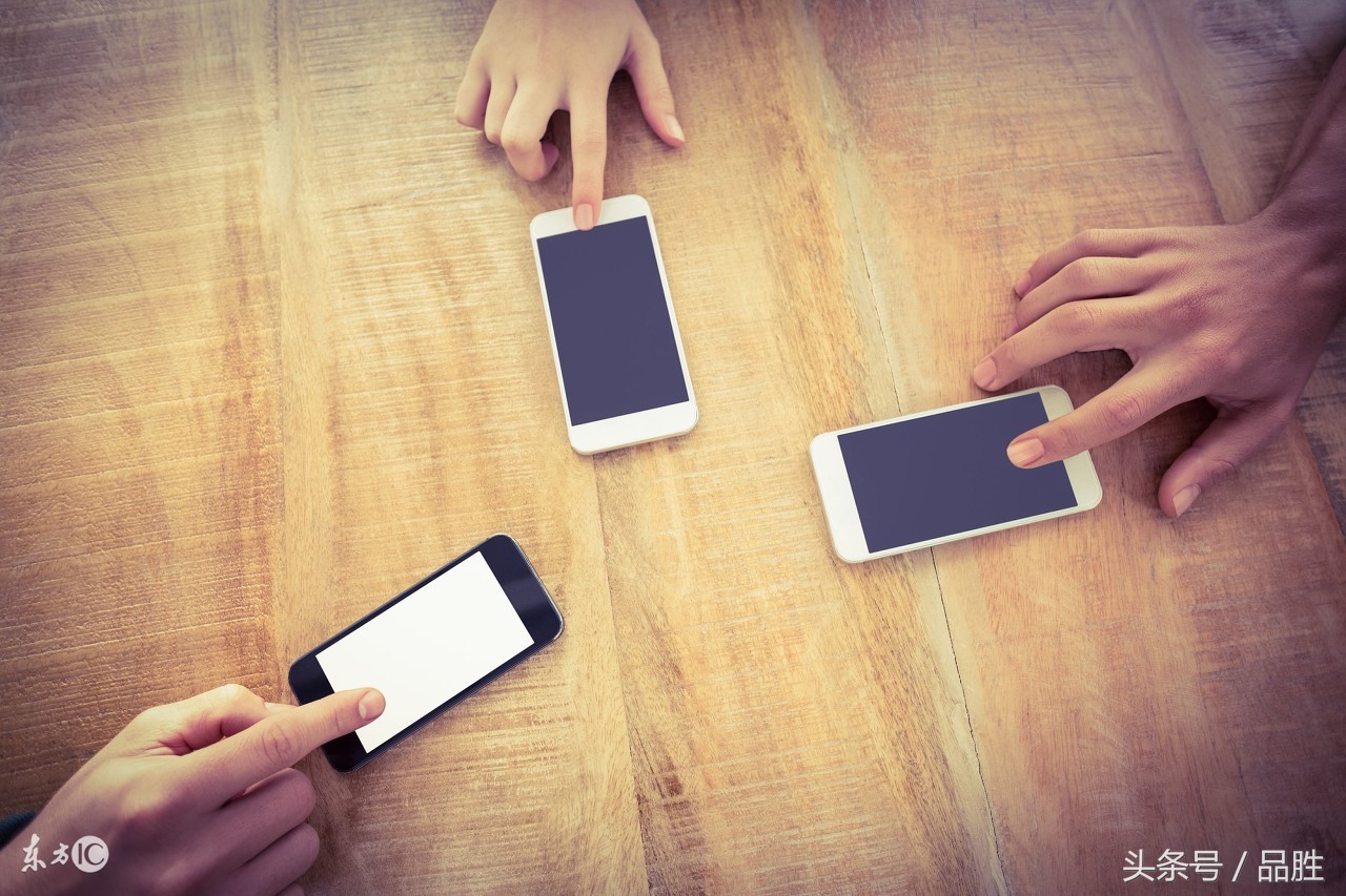 触屏手机一半屏幕失灵了怎么操作,手机屏幕失灵了点不动了怎么办