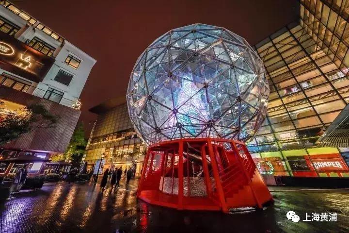 四种不同寻常且富有创意的圣诞树,圣诞树各种各样的圣诞树