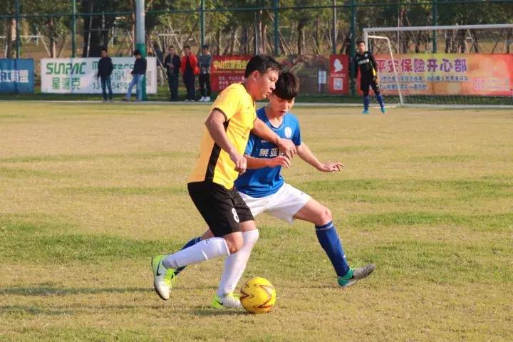 百佳百特·八八杯足球赛：连续三次大力抽射竟然都被扑灭了！