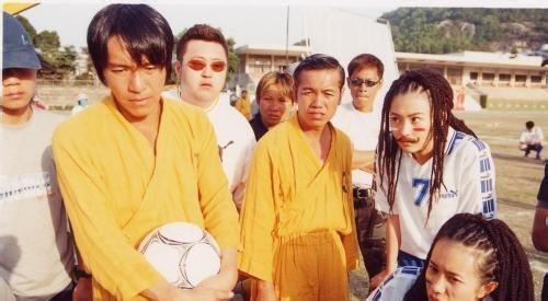 曾合作一次就被弃用，他说周星驰没有眼光！如今他却混成了这样