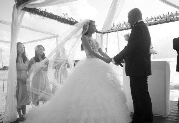 墨尔本市中心余文乐,墨尔本王棠云余文乐