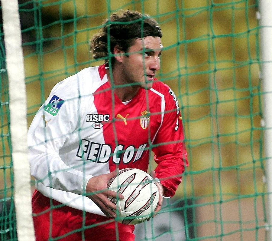 原谅我这一生不羁放纵爱自由——绿茵浪子维耶里