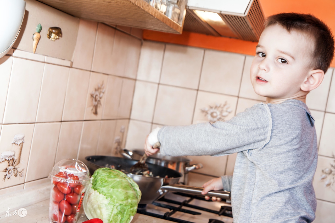 宝宝手指甲抓破脸怎么治疗,宝宝手指刮破了皮怎么办