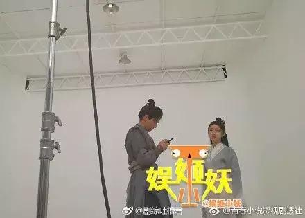 又双叒叕翻拍了!两位新晋小鲜肉你更看好谁?