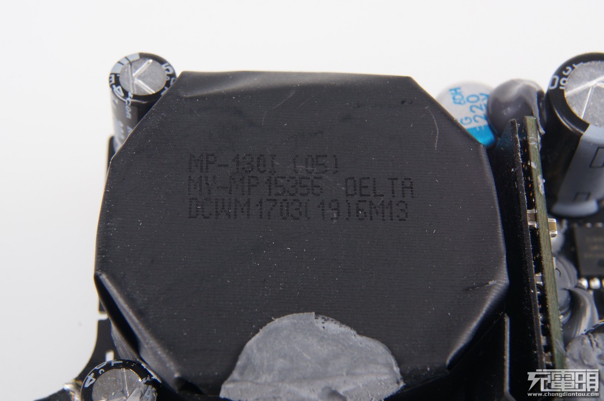 有没有仿的很真的苹果充电器,贫穷限制了我的想象力动画