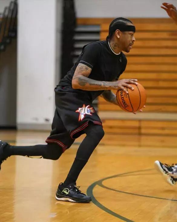 今年即将复刻的艾弗森球鞋,艾弗森最新复刻球鞋