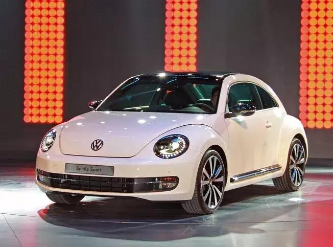 国外奔驰出租车和国内一样吗,哪个国家出租车都是奔驰宝马