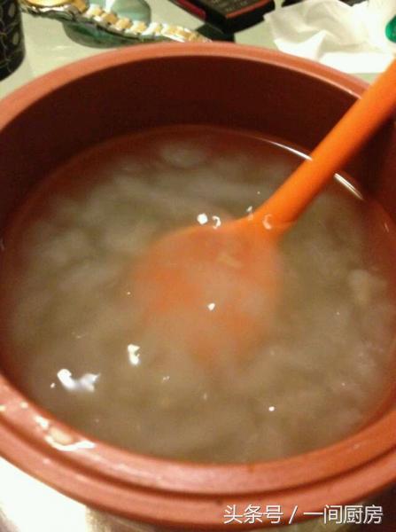 经常给老公炖汤,每天给老公炖汤