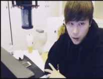 卢本伟粉丝被绿的私信后续,卢本伟粉丝的经历