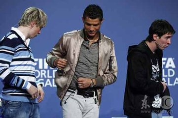 梅西c罗十大巅峰对决,梅西c罗谁是历史最佳