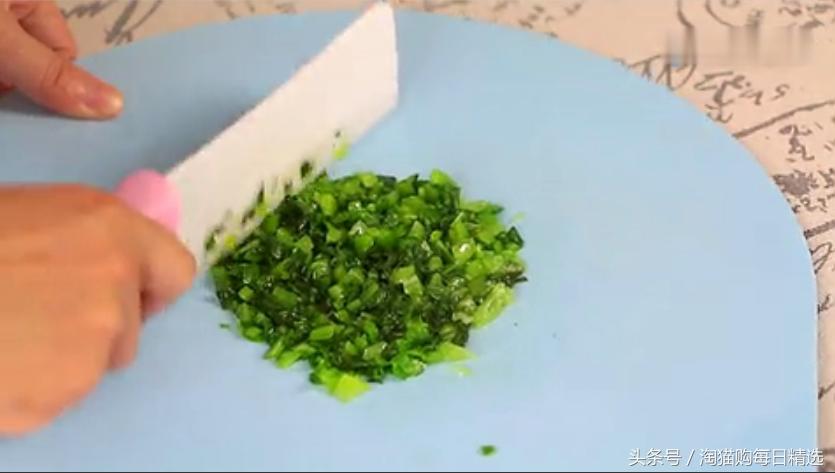 油麦菜焖丸子正宗做法,油麦菜丸子图片大全