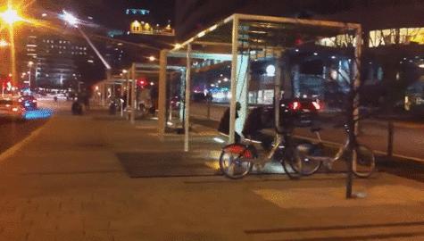 搞笑gif趣图舔冰激凌,少林龙爪手搞笑图片图文