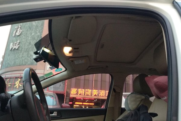 福特福克斯1.8手动质量如何,2013经典福克斯1.8l两厢颜色