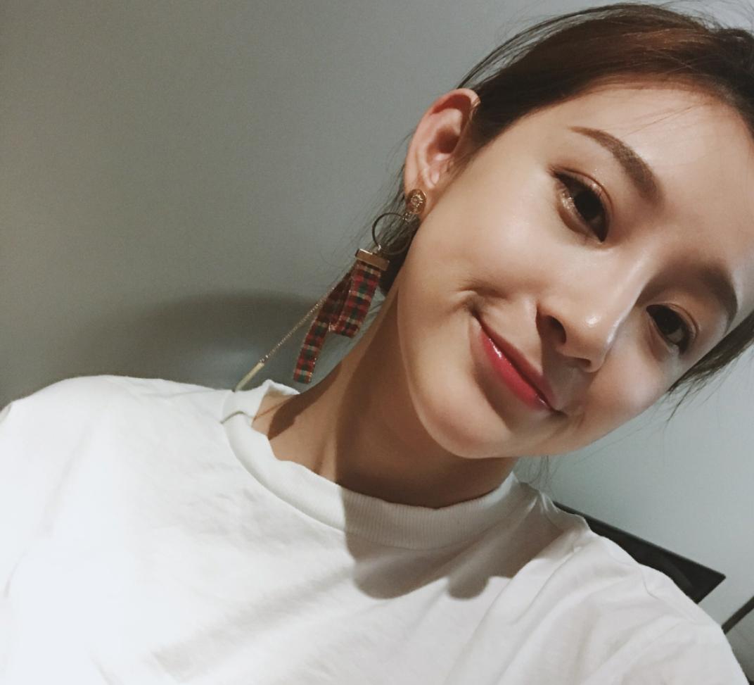 女足球主持,足球女主持谁好看