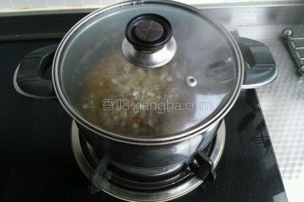 薏仁红豆汤功效,薏仁红豆汤和鸡枞一起吃会中毒吗