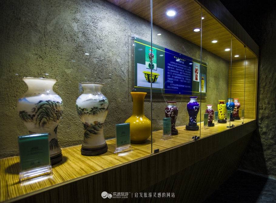 琉璃、课本、足球，博物馆也能玩嗨