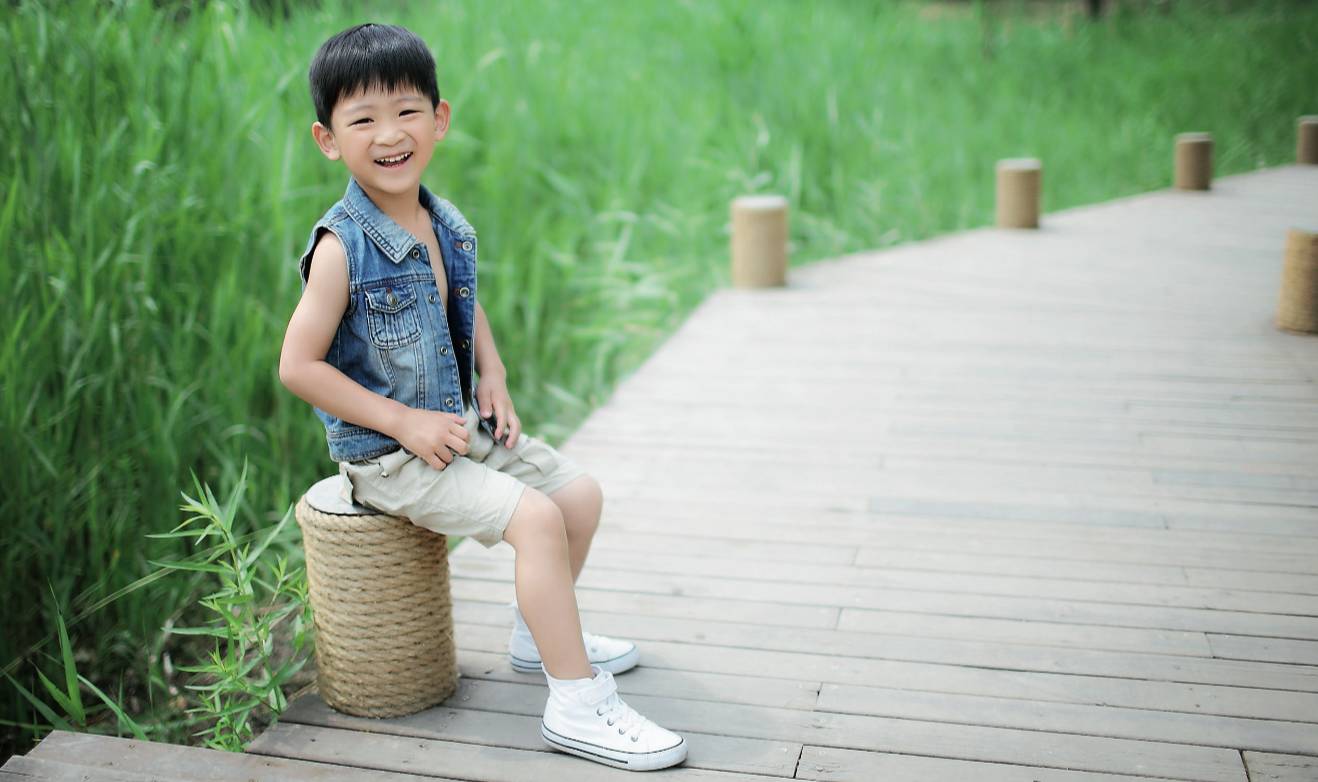 佳能eos100d摄影入门,佳能70d最佳镜头搭配拍儿童摄影