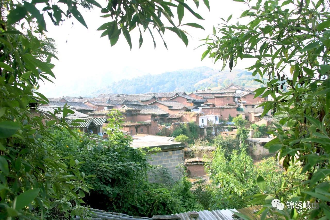 走进大山深处感受古村落的绝美,云南省玉溪市峨山县塔克冲大庙