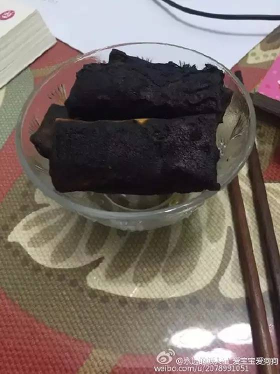 爆笑！天津网友晒图爆料女友把鱼炸成“鸟”，鱼临死前表示“鬼知道我经历了什么”