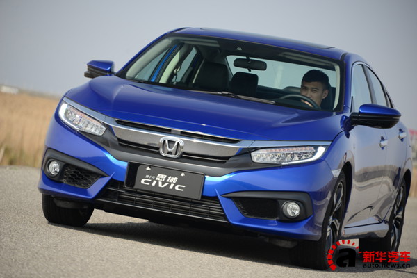 本田十代思域下雨天试驾,东风本田第十代思域试驾