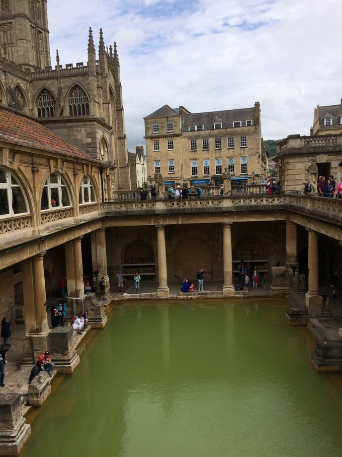 【已完结】英格兰苏格兰18日游记——美景、历史、足球、文化全体验(含挡风玻璃损坏以及车胎被扎处理经过)