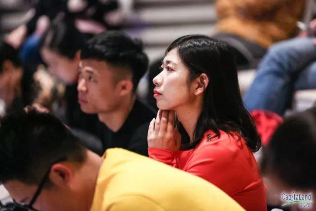 动笔会写稿、动嘴能PK,还有什么是你们不会的吗