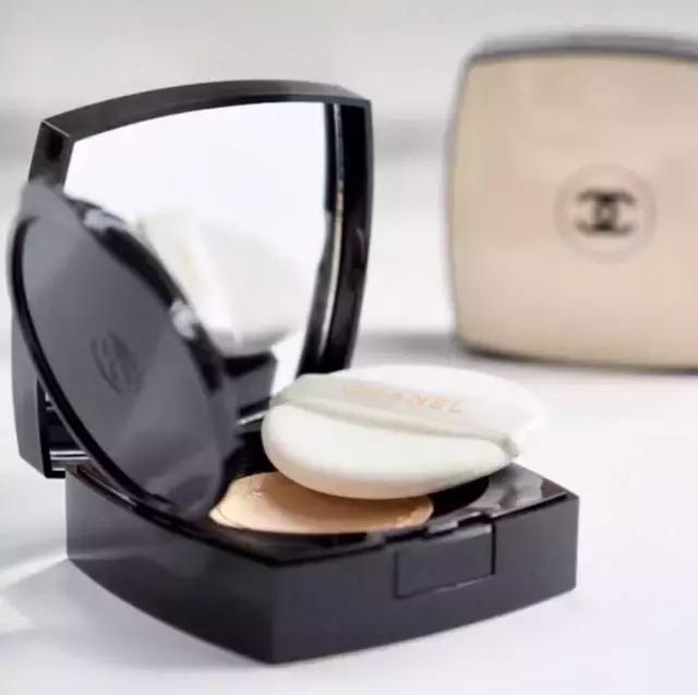 一款轻松拥有完美底妆气垫,可以搞定底妆的气垫