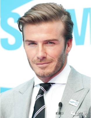 怎么防治中年男士发际线后移,18岁男发际线后移怎么补救