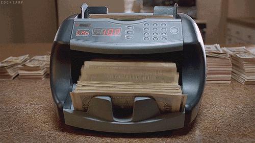 “他穿的鞋都是莆田货，说的爱你怎么可能是真的？”