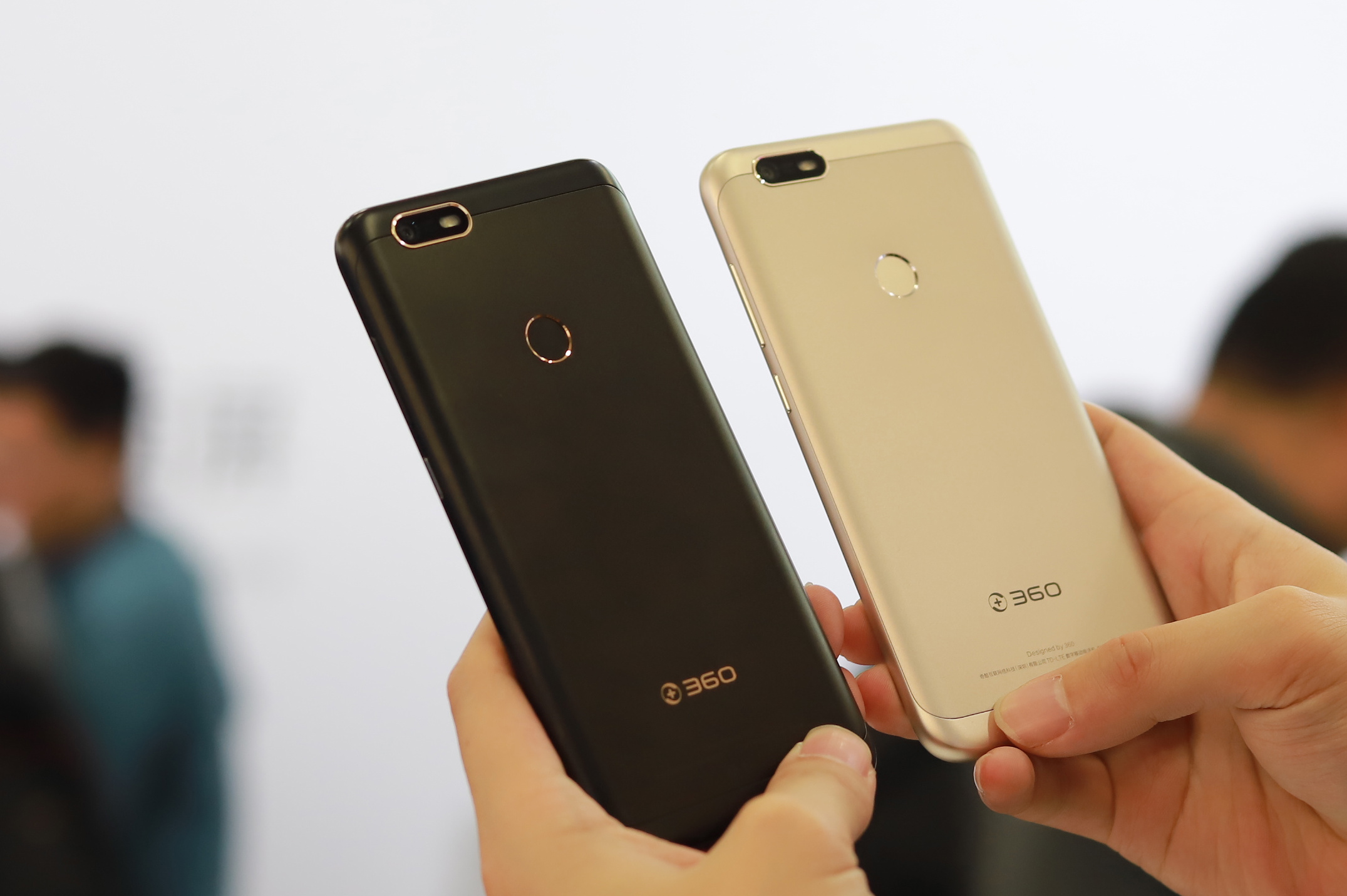 360手机n6lite,360n6和n6lite哪个好