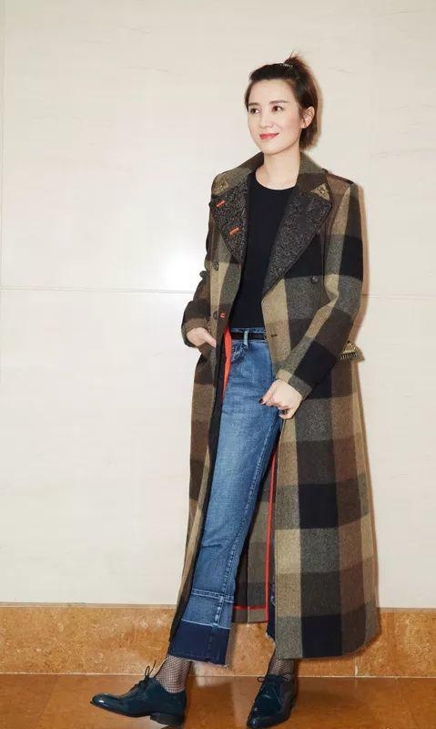 中长外套怎么穿好看又显高级,短外套时髦又显高