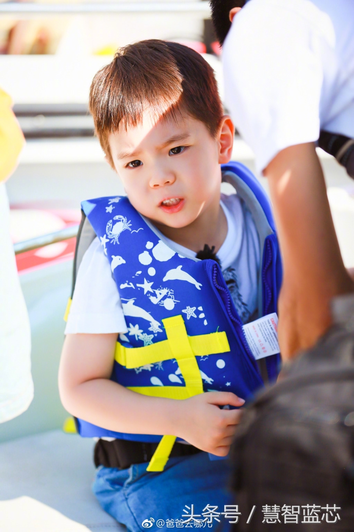 爸爸去哪儿第五季嗯哼大王,爸爸去哪儿嗯哼刚出现视频