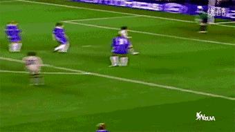 小罗蝎子摆尾进切尔西一个球,小罗扭屁股射门