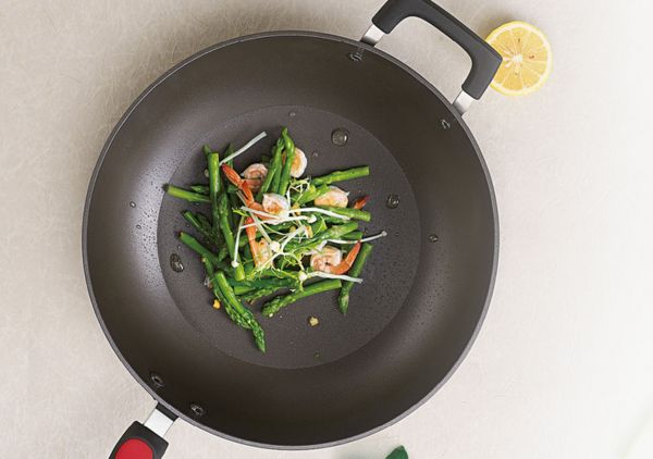 不粘锅掉漆了能怎么补救,不粘锅掉漆去哪里