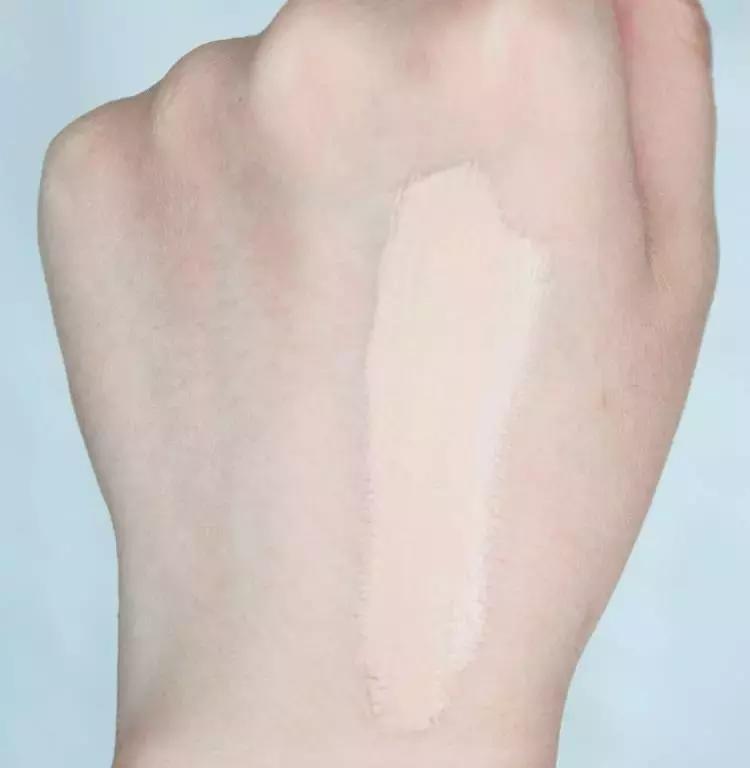 测评100个底妆,干皮大牌底妆真实测评