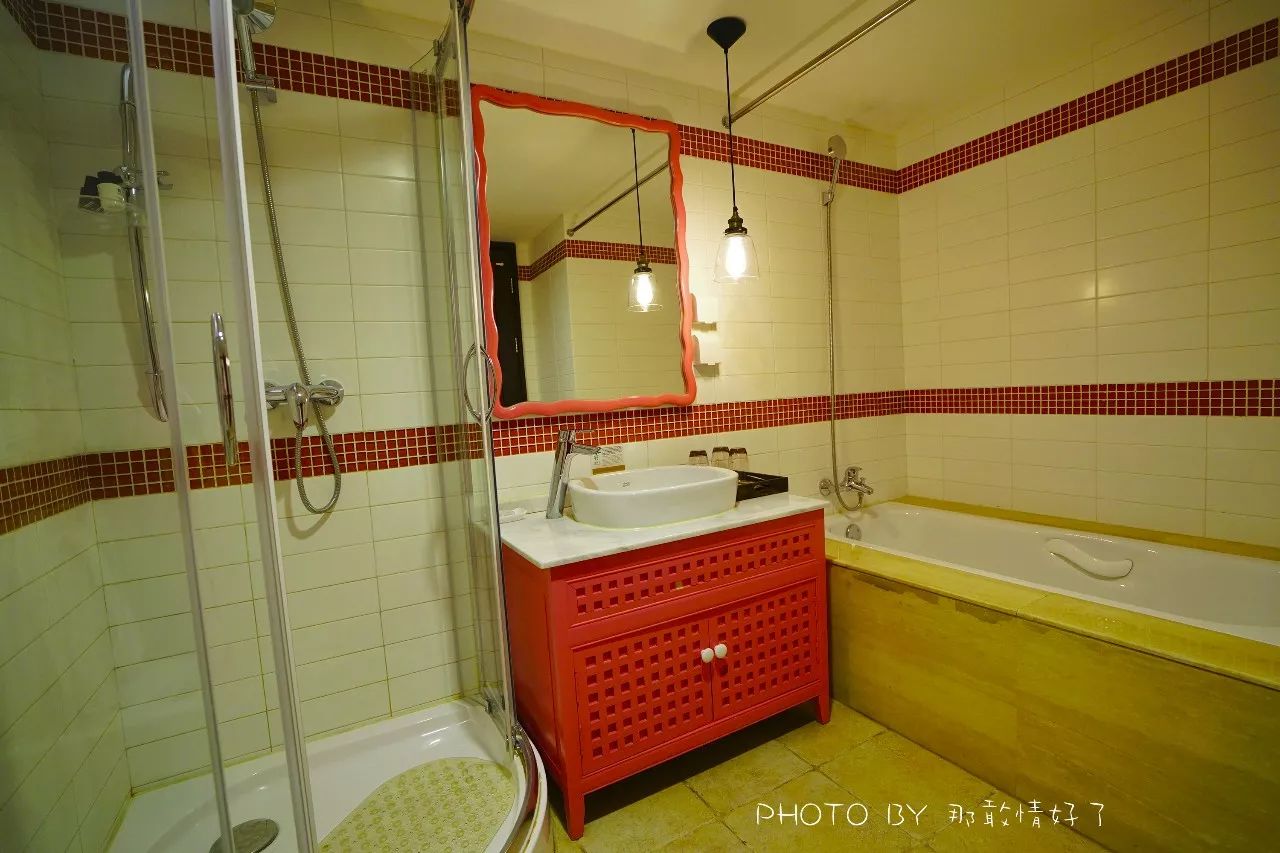 鏃呮父鍖呭悆浣忕殑姘戝閰掑簵鎺ㄨ崘,杩樺湪鑺卞嚑鍗冨潡閽变綇鐮寸灞嬪悧