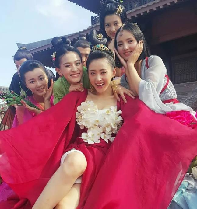 脸胖成这样的张天爱如何维护“天仙攻”的人设，还怎么美回太子妃