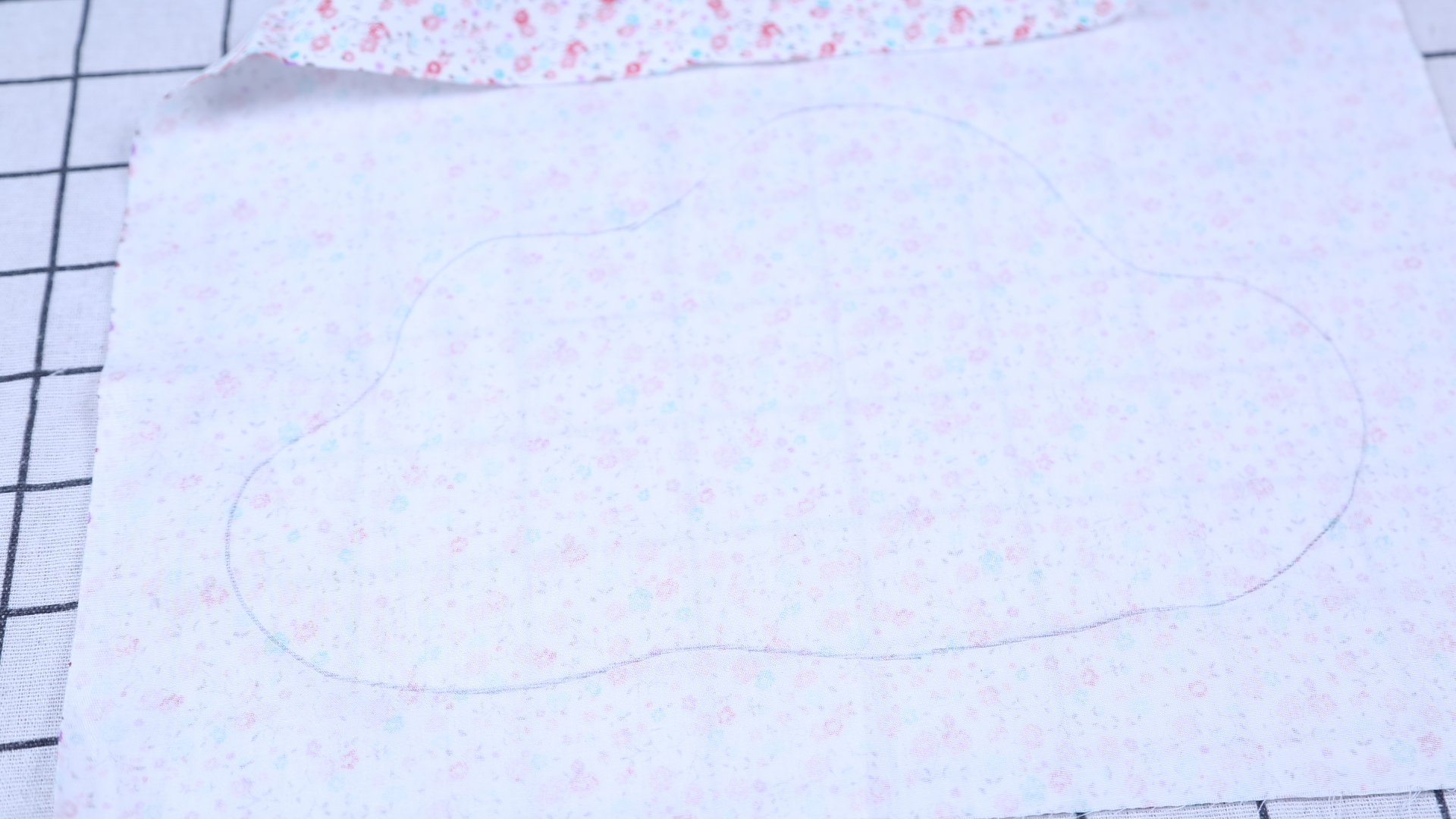 教你用一块布缝抱枕,自制可爱又好看的抱枕