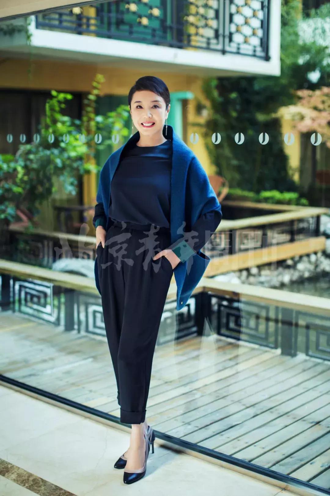 是什么让严歌苓猛然转身?