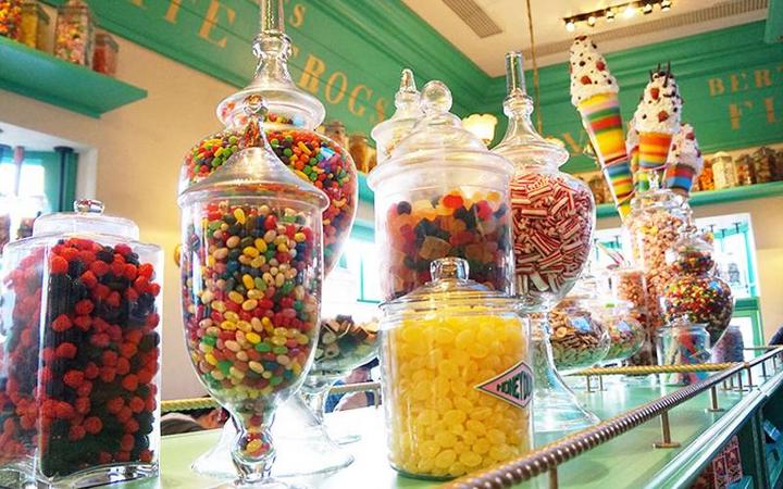 日本环球影城迪士尼乐园哪个更好,东京迪士尼大阪环球影城旅游攻略