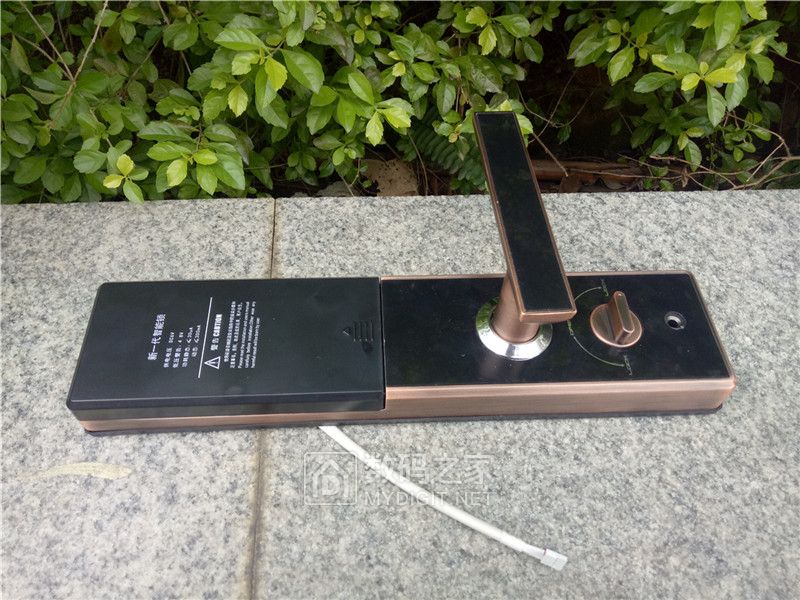 智能门锁容易被小偷无痕打开吗,智能门锁拆解图解